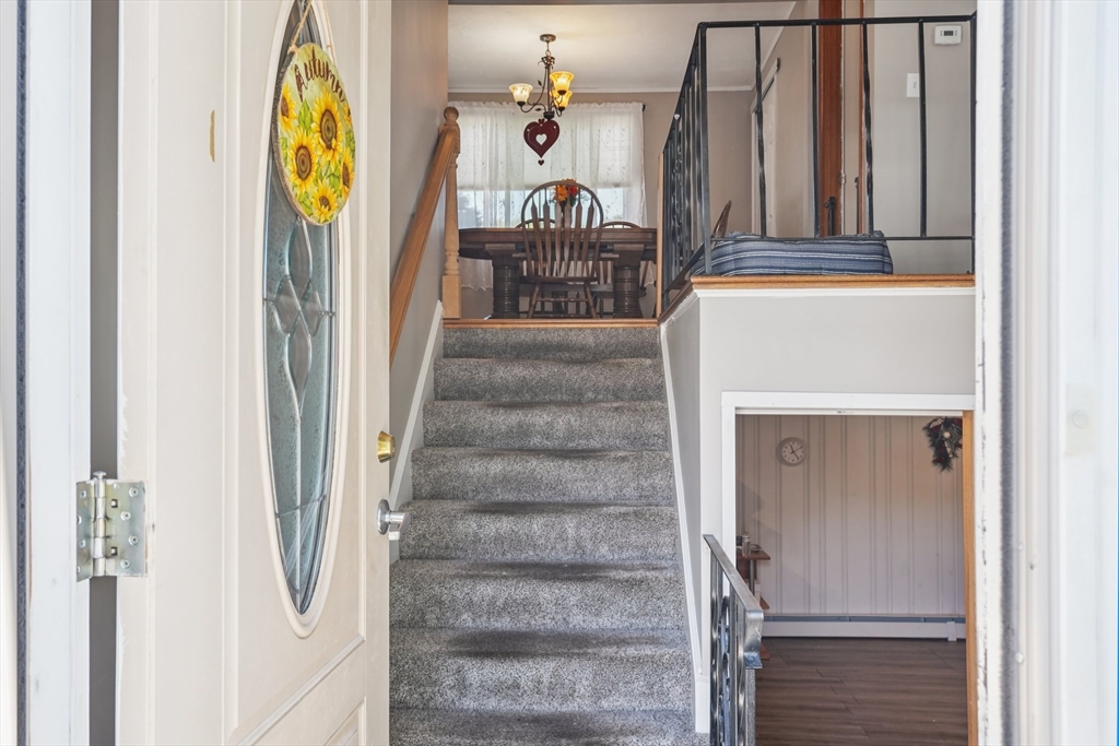 25 Monte Road Lynn, MA 01904 - Photo 4 of 28