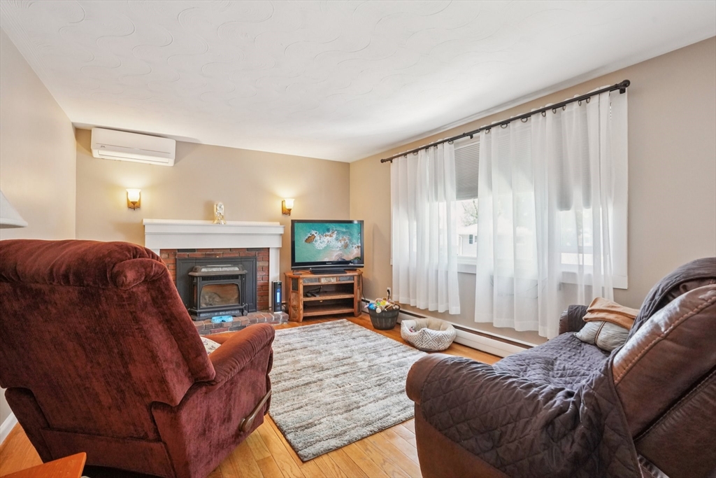 25 Monte Road Lynn, MA 01904 - Photo 5 of 28