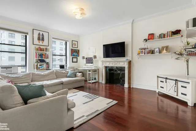 $1,250,000 | 229 West 97th Street, Unit 6E | Upper West Side