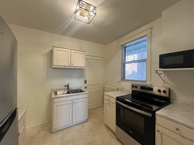 $1,100 | 1824 John Avenue, Superior, WI 54880