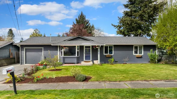 $465,000 | 26205 14th Avenue South, Des Moines, WA 98198