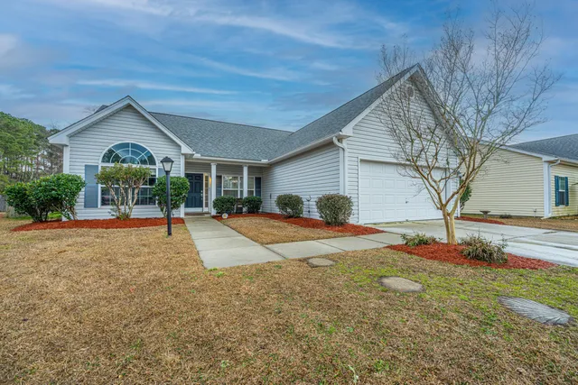 $325,000 | 122 Cannonsmill Lane, Summerville, SC 29485