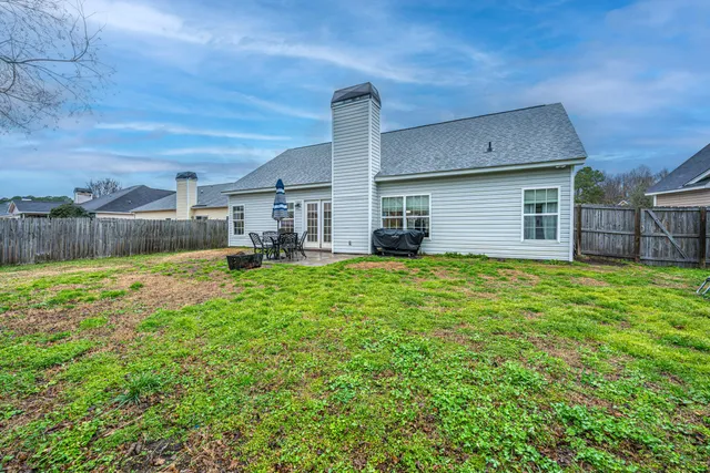 $325,000 | 122 Cannonsmill Lane, Summerville, SC 29485