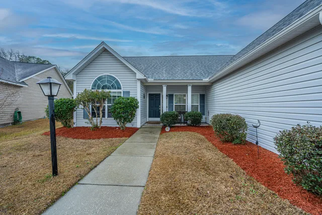 $325,000 | 122 Cannonsmill Lane, Summerville, SC 29485