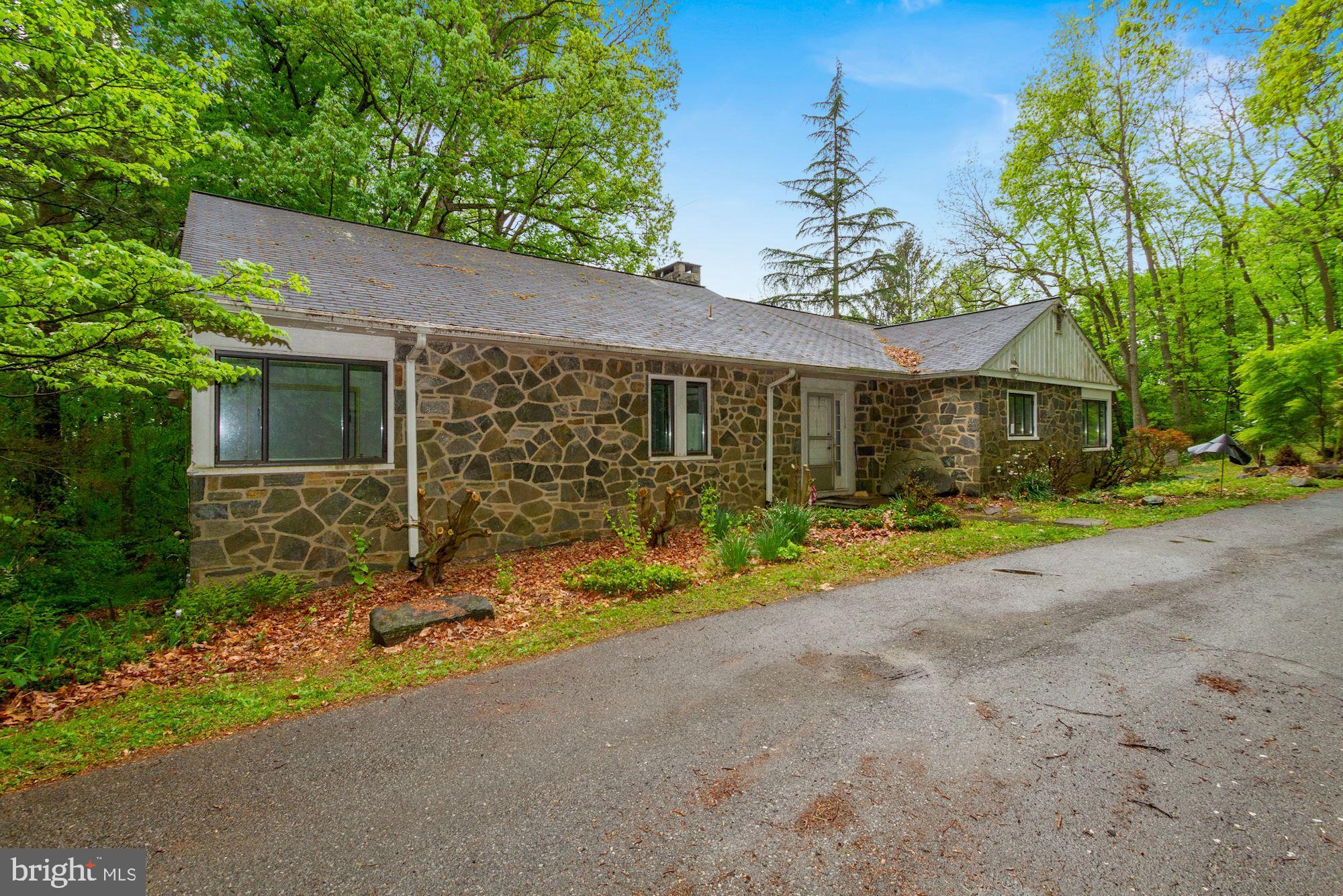 634 East Hillendale Road Chadds Ford, PA 19317 - Photo 2 of 47