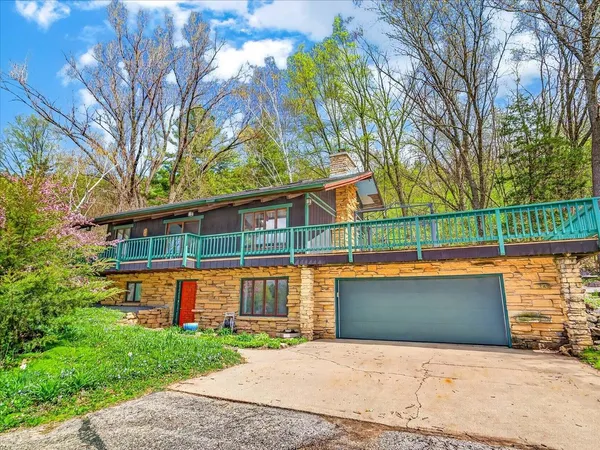 $449,900 | 26 Appleby Circle, Mazomanie, WI 53560