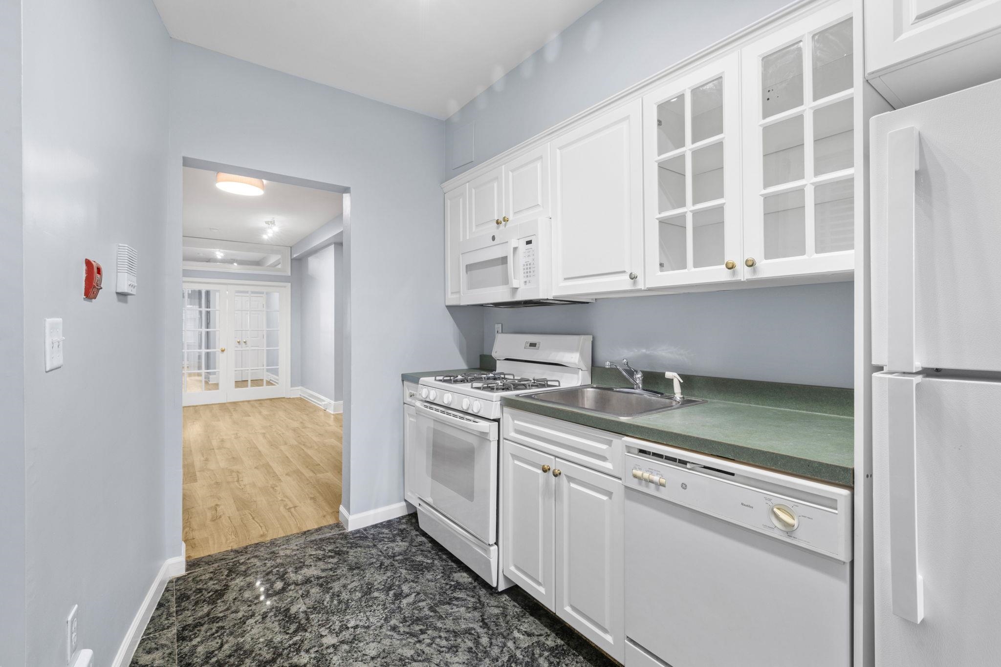 322 Washington Street, Unit 1 Hoboken, NJ 07030 - Photo 5 of 16