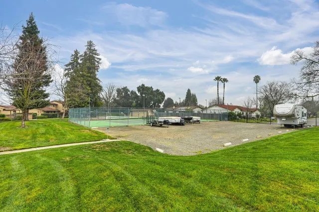 $345,000 | 203 West El Dorado Drive, Woodland, CA 95695