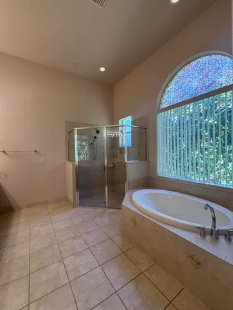 $3,200 | 3318 Burlington Place Southwest, Vero Beach, FL 32968