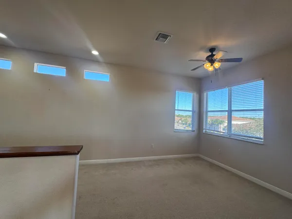 $3,200 | 3318 Burlington Place Southwest, Vero Beach, FL 32968