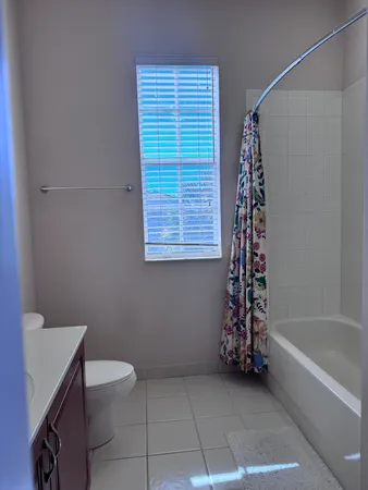 $3,200 | 3318 Burlington Place Southwest, Vero Beach, FL 32968