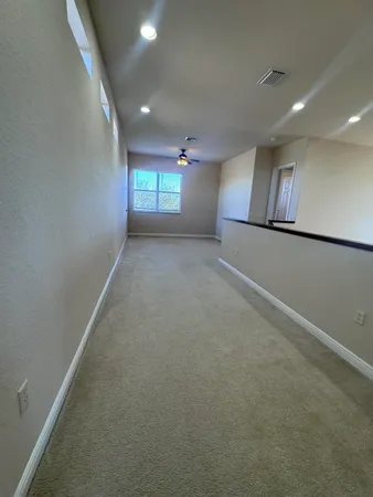 $3,200 | 3318 Burlington Place Southwest, Vero Beach, FL 32968