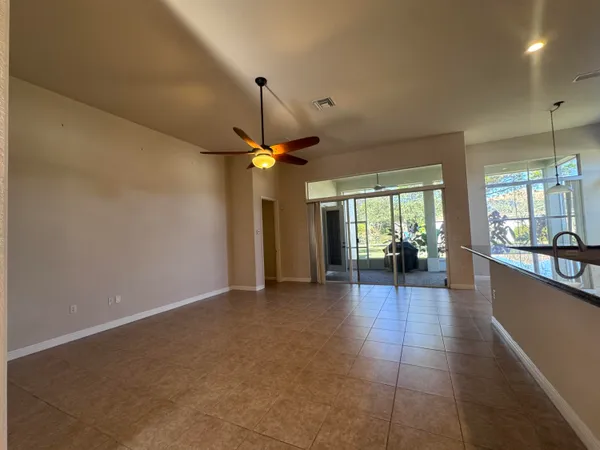 $3,200 | 3318 Burlington Place Southwest, Vero Beach, FL 32968