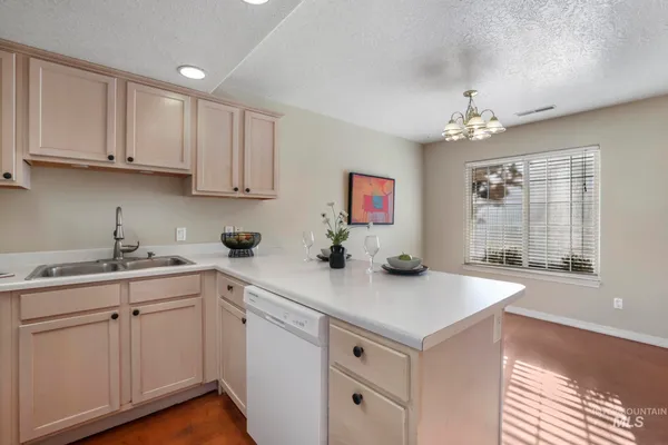 $285,000 | 1935 Hampton Way, Twin Falls, ID 83301