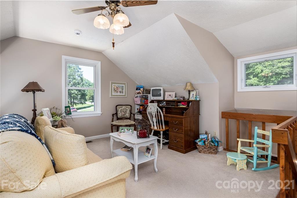 5896 Bollinger Loop Morganton, NC 28655 - Photo 13 of 30 Gallery Image 13