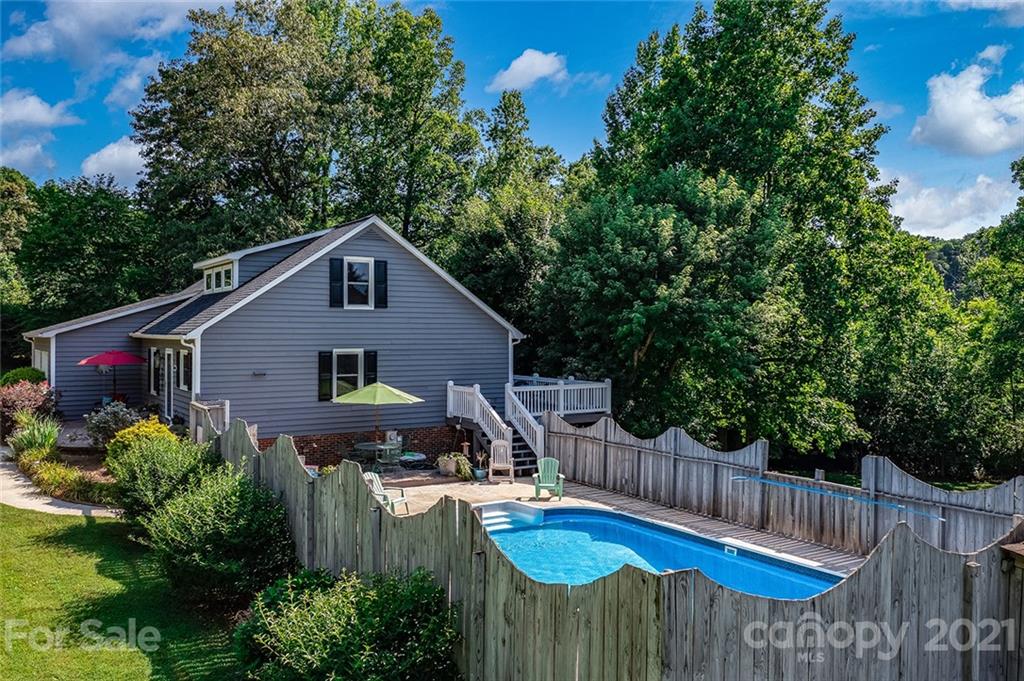 5896 Bollinger Loop Morganton, NC 28655 - Photo 3 of 30 Gallery Image 3