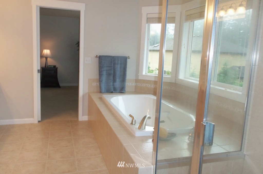 22416 5th Place West Bothell, WA 98021 - Photo 22 of 25