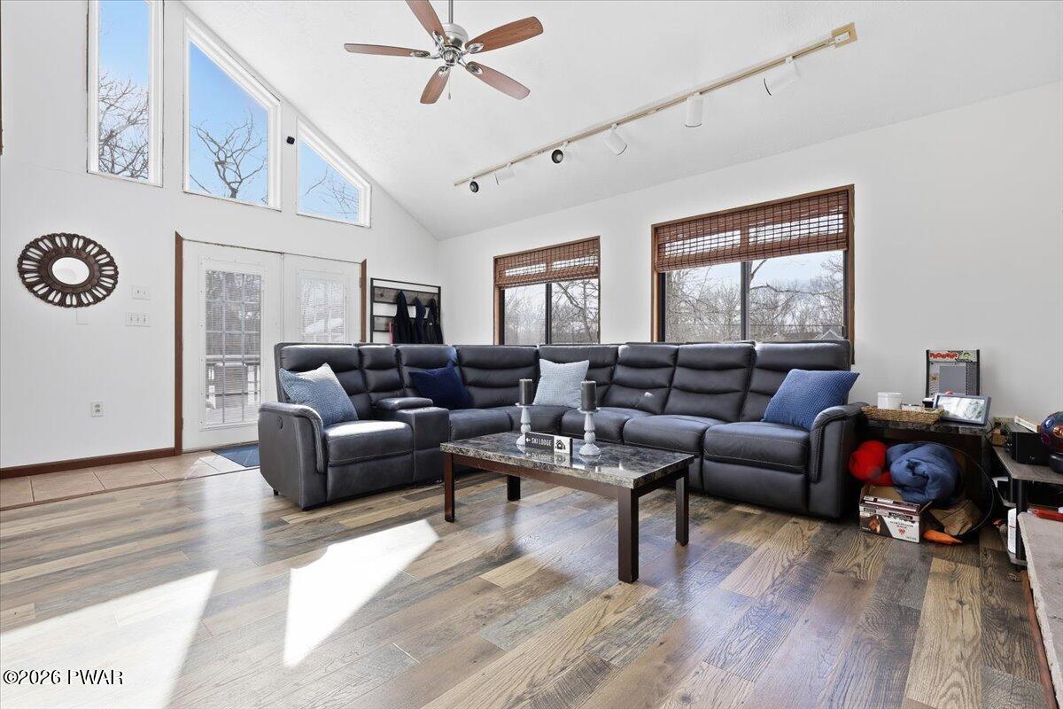 215 Tanager Road Lackawaxen, PA 18435 - Photo 11 of 48 18-019_6M24179