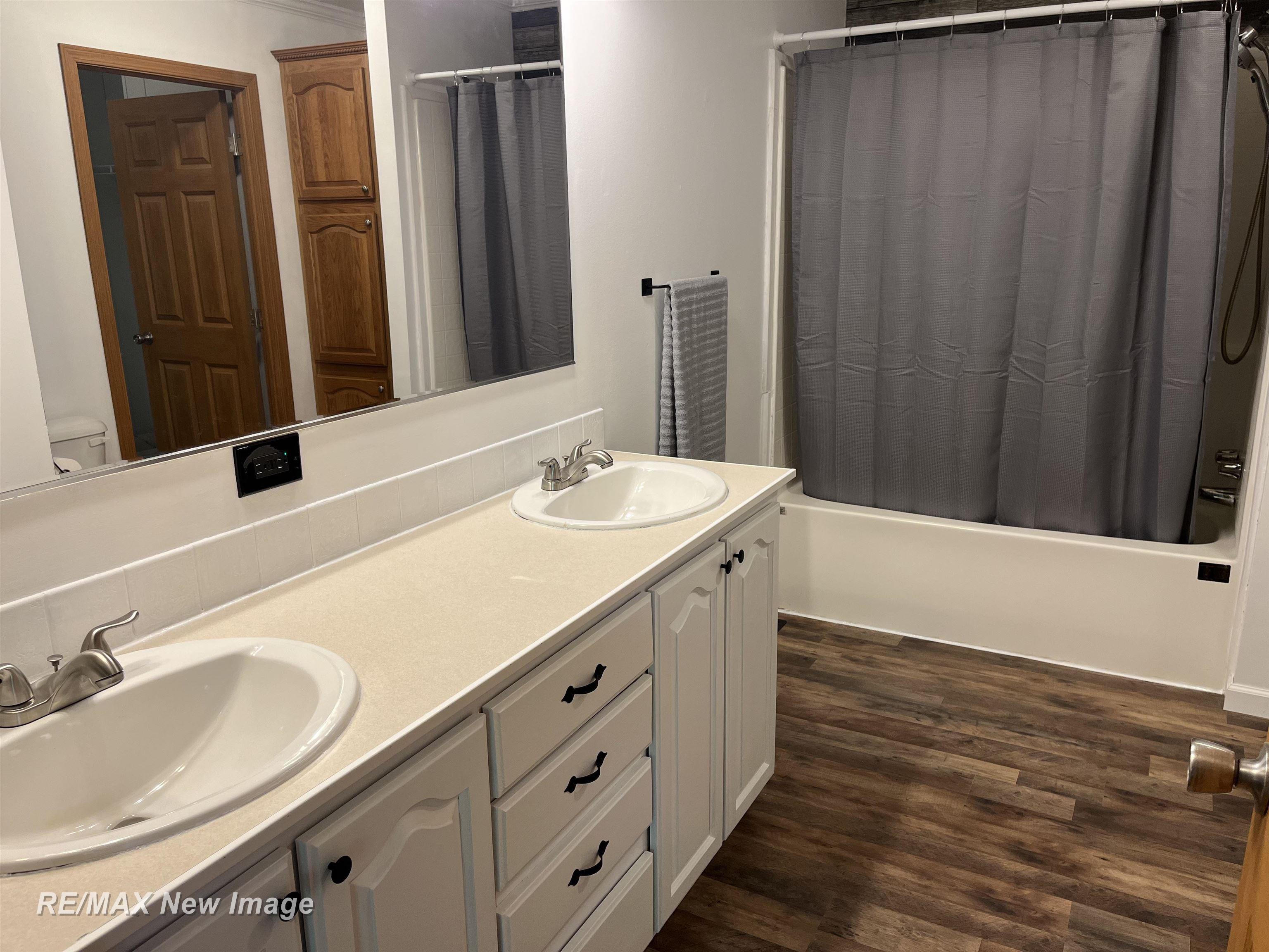 396 South 9 Mile Road Midland, MI 48640 - Photo 11 of 20
