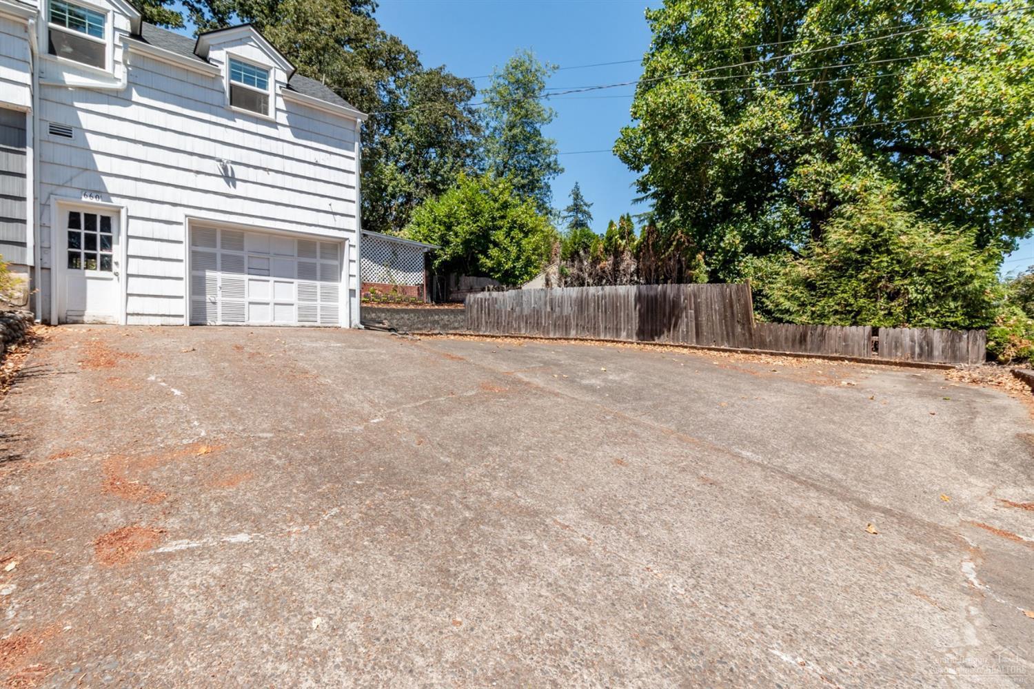 660 Level Lane Springfield, OR 97477 - Photo 2 of 23 Additional Photo