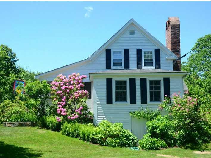 209 Sea Road Kennebunk, ME 04043 - Photo 4 of 35 Exterior Front.