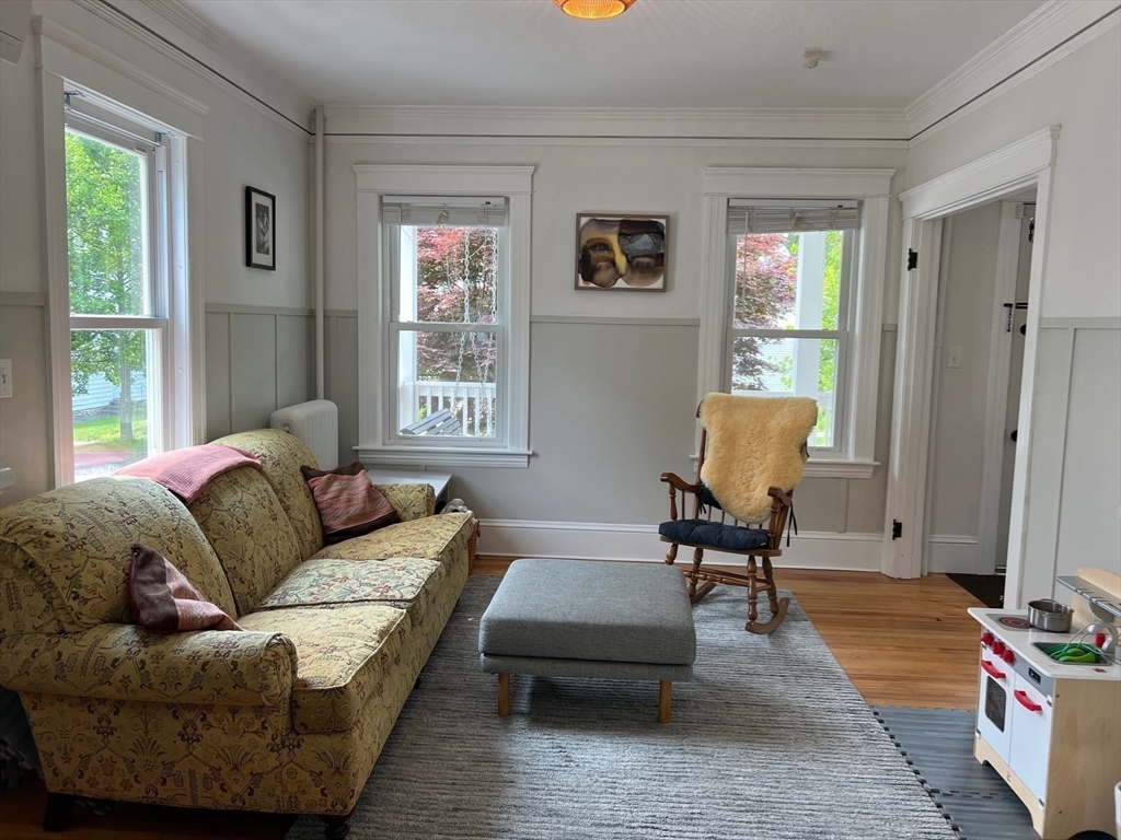 48 Hadwen Road Worcester, MA 01602 - Photo 6 of 42