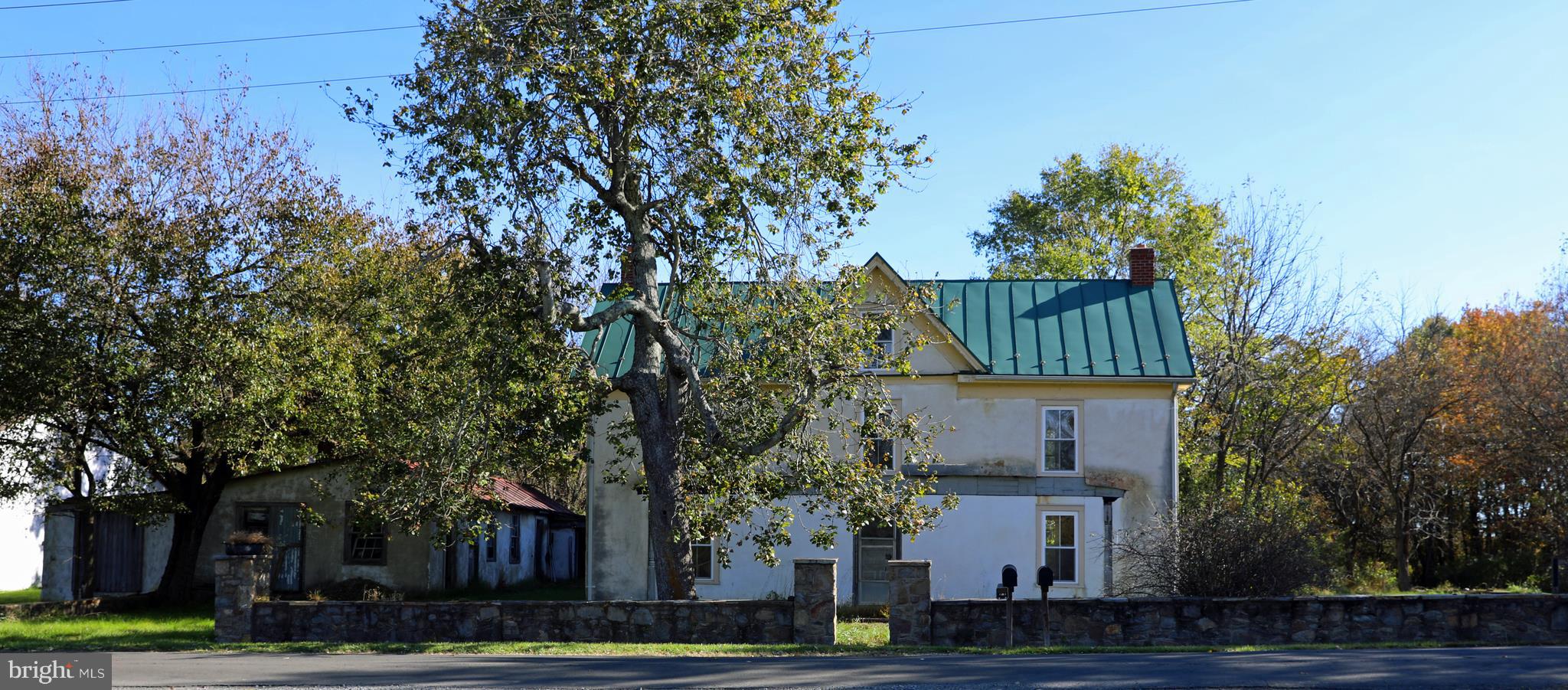 4369 Scotts Road Marshall, VA 20115 - Photo 2 of 5 Exterior (Front)