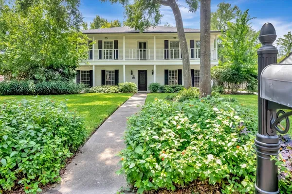 $320,000 | 4026 Laurel Grove Drive, Taylor Lake Village, TX 77586