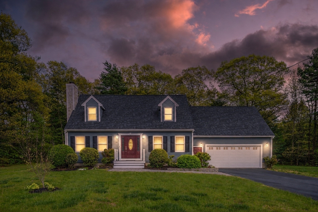 45 Thiels Way Raynham, MA 02767 - Photo 2 of 41