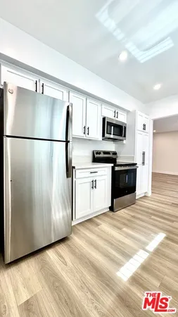 $4,495 | 414 North Palm Drive, Unit 8, Beverly Hills, CA 90210