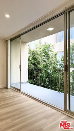 $4,495 | 414 North Palm Drive, Unit 8, Beverly Hills, CA 90210