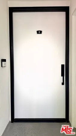 $4,495 | 414 North Palm Drive, Unit 8, Beverly Hills, CA 90210