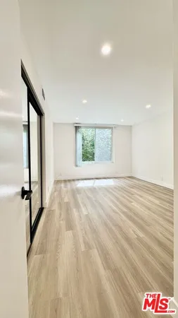 $4,495 | 414 North Palm Drive, Unit 8, Beverly Hills, CA 90210