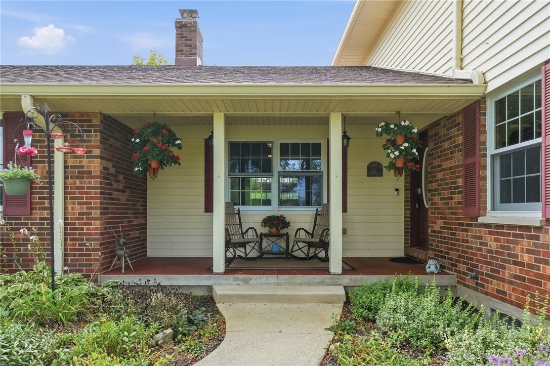 5527 Chenoweth Road Waynesville, OH 45068 - Photo 2 of 75 Gallery Image 2
