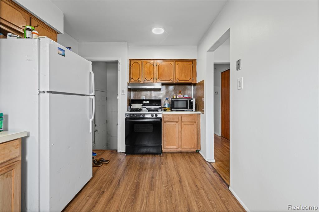 12901 Visger Street Detroit, MI 48217 - Photo 8 of 20