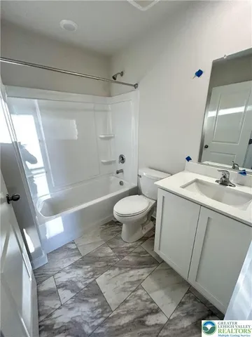 $2,600 | 7700 Clayton Avenue, Coopersburg, PA 18036