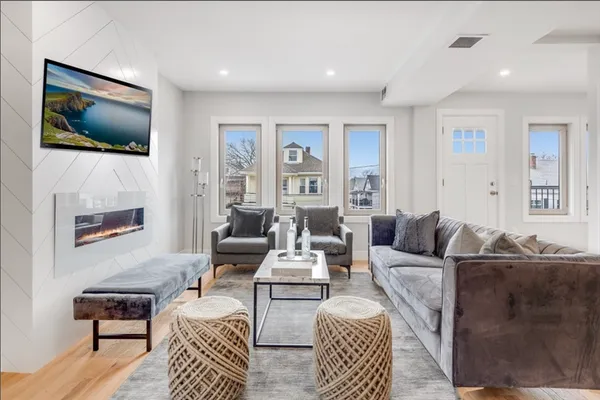 $5,500 | 15 Melville Road, Unit 15, Somerville, MA 02145