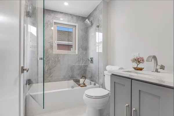$5,500 | 15 Melville Road, Unit 15, Somerville, MA 02145
