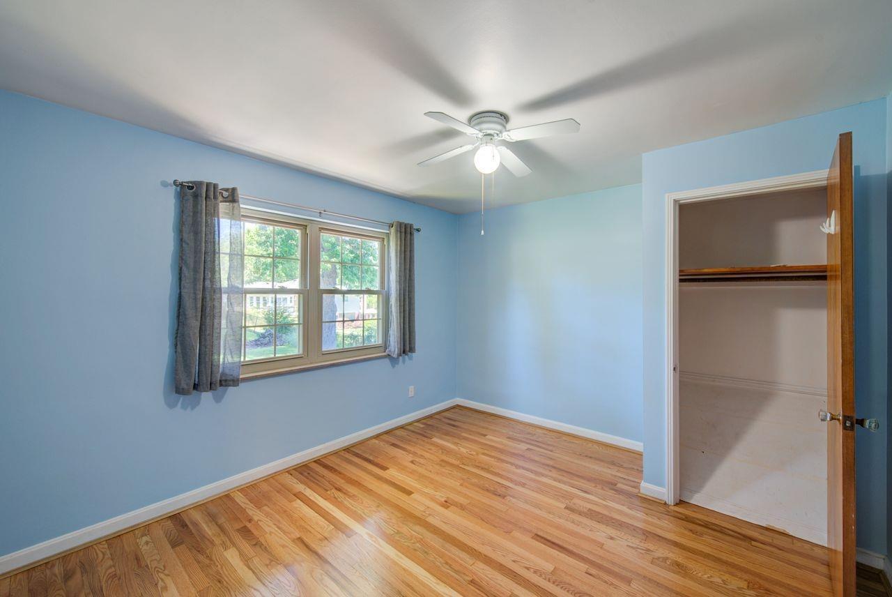 5561 Vogel Road Cincinnati, OH 45239 - Photo 24 of 33