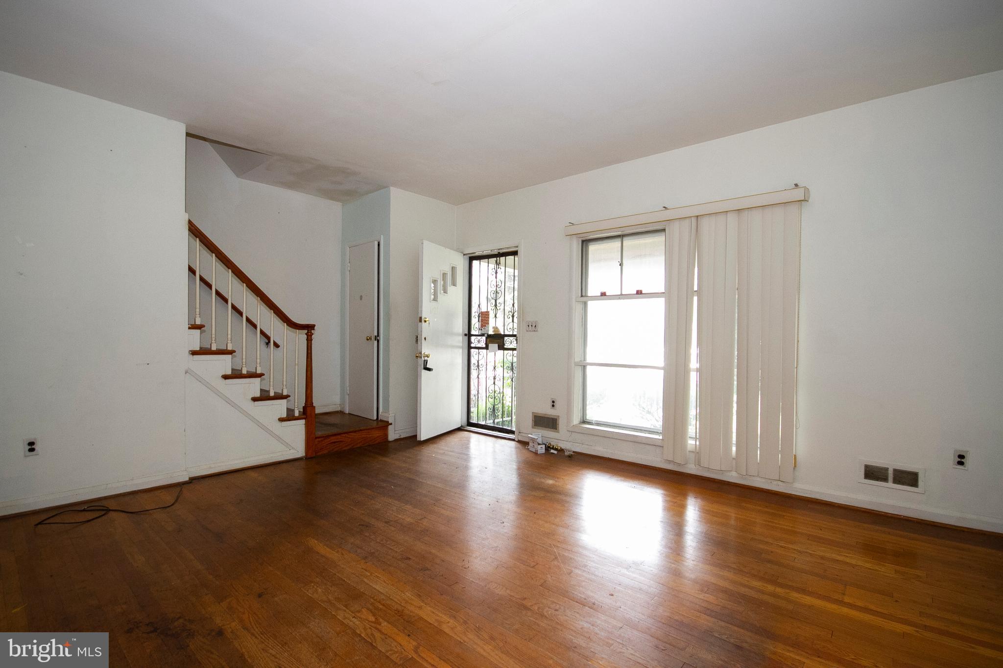 6121 Edlynne Road Baltimore, MD 21239 - Photo 10 of 19