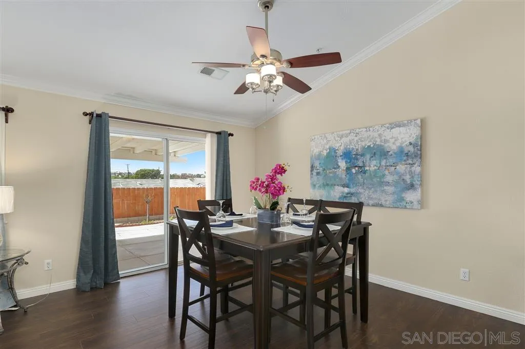 886 St George Place Spring Valley, CA 91977 - Photo 8 of 24 Gallery Image 8