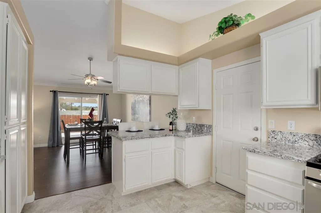 886 St George Place Spring Valley, CA 91977 - Photo 9 of 24 Gallery Image 9