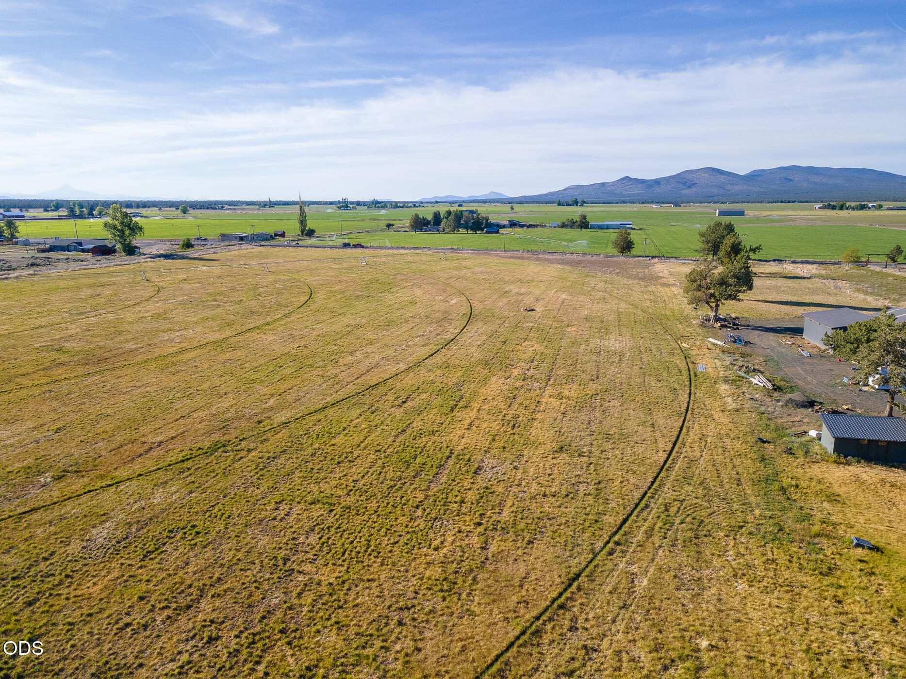 26275 Willard Road Bend, OR 97701 - Photo 4 of 68