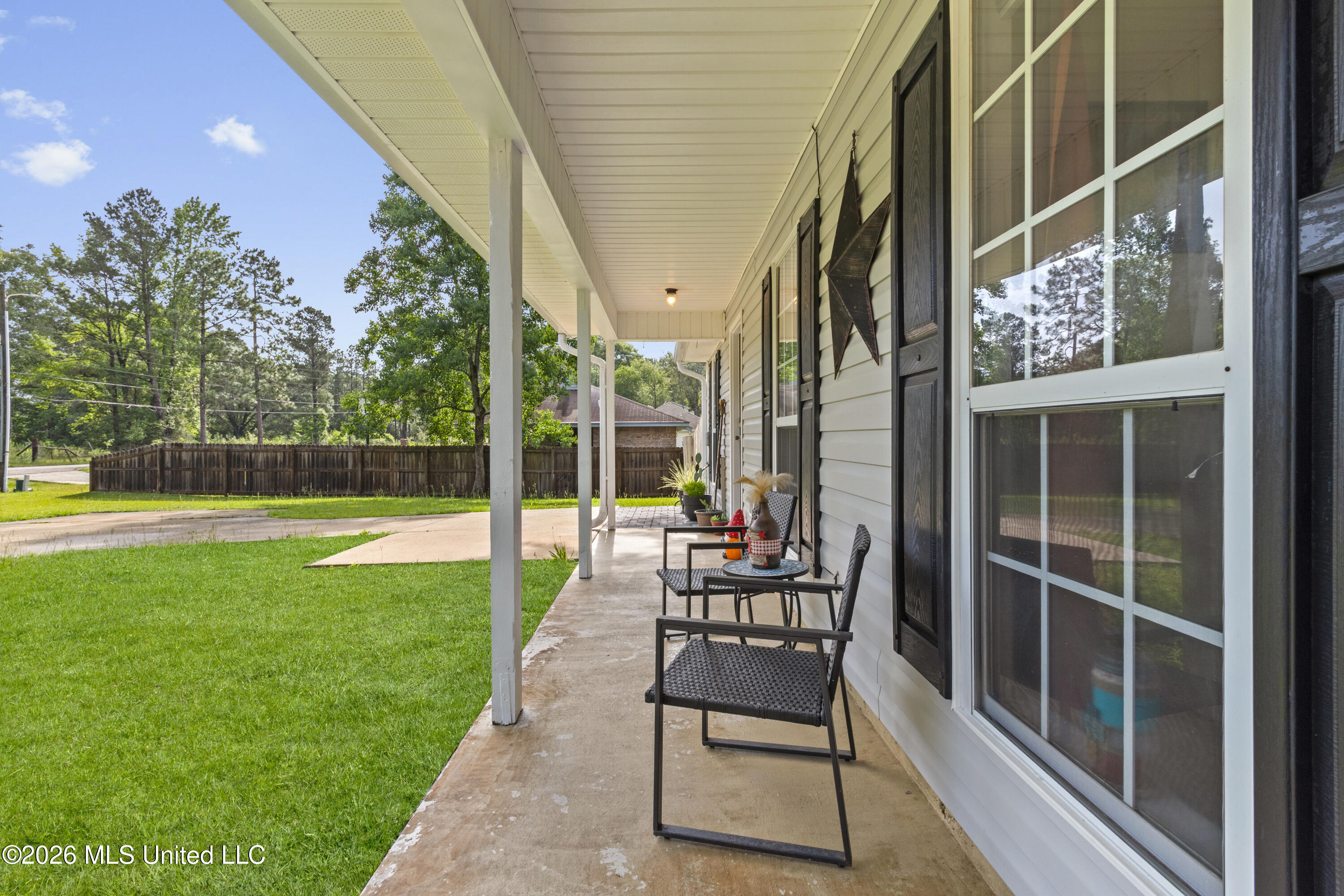 19633 West Wortham Road Saucier, MS 39574 - Photo 4 of 29 00004 (1)