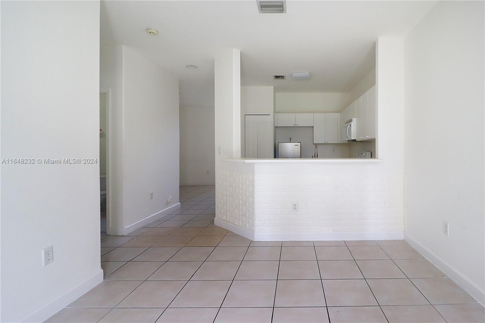 14976 Southwest 9th Lane Miami, FL 33194 - Photo 12 of 46