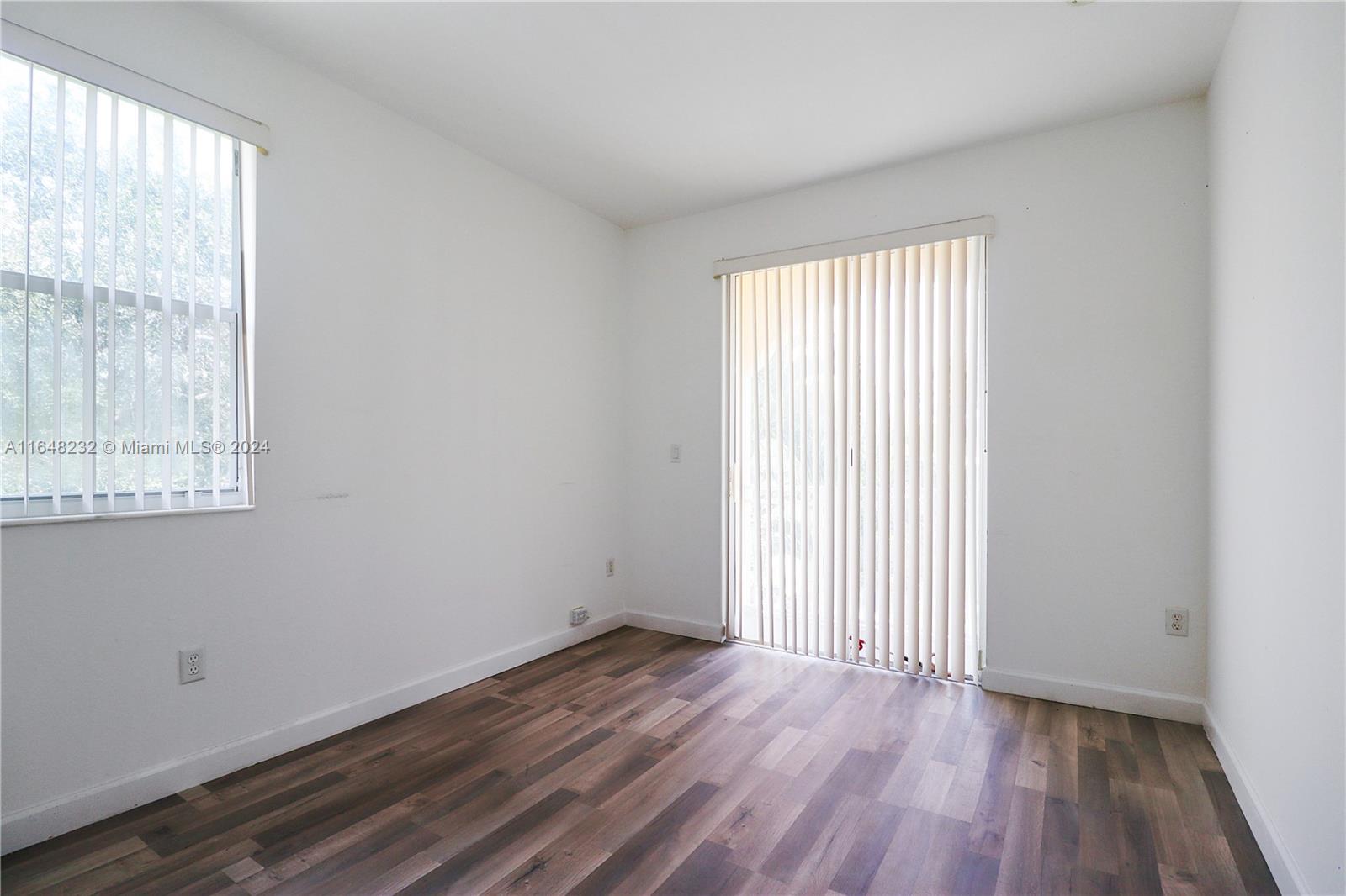 14976 Southwest 9th Lane Miami, FL 33194 - Photo 21 of 46