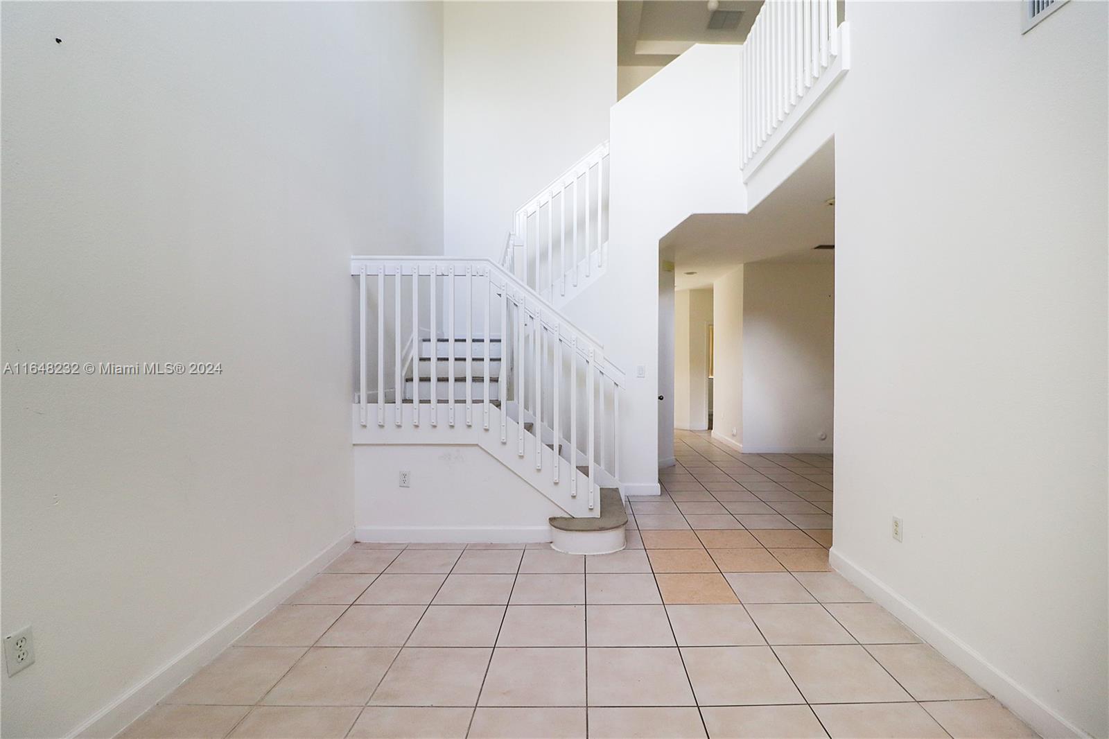 14976 Southwest 9th Lane Miami, FL 33194 - Photo 3 of 46