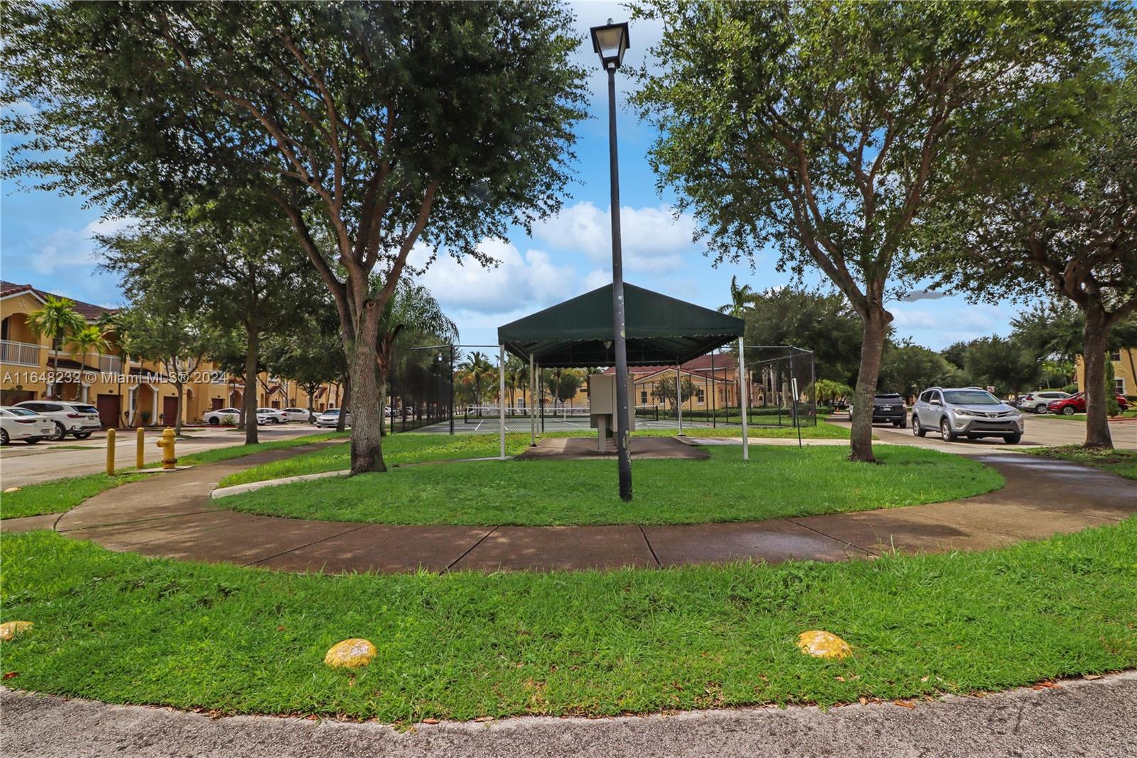14976 Southwest 9th Lane Miami, FL 33194 - Photo 39 of 46