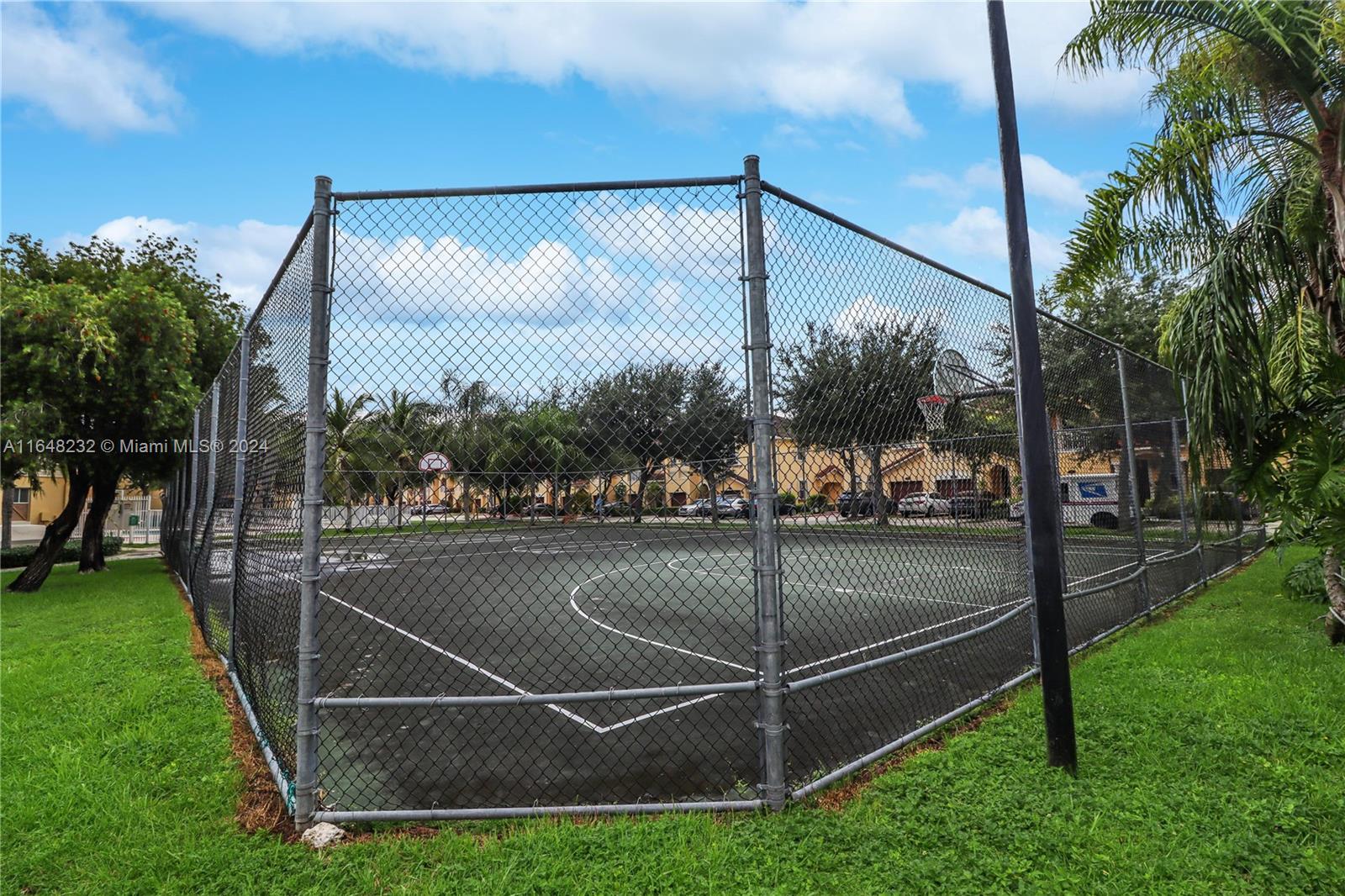 14976 Southwest 9th Lane Miami, FL 33194 - Photo 43 of 46