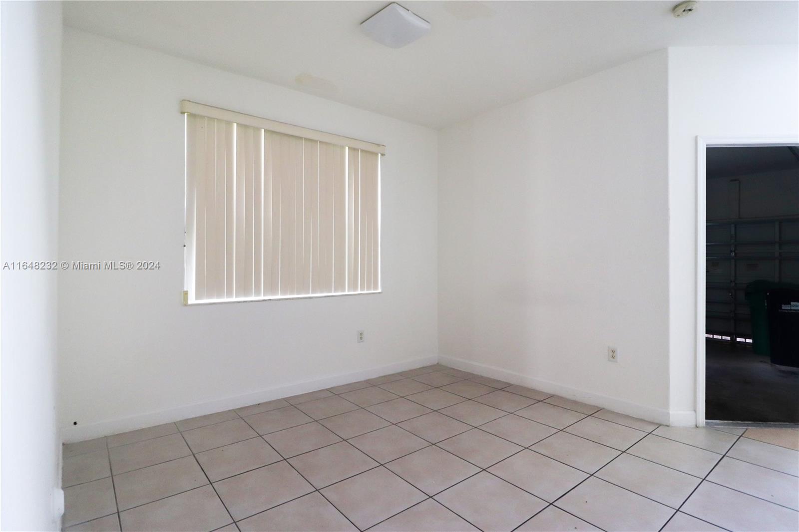14976 Southwest 9th Lane Miami, FL 33194 - Photo 6 of 46